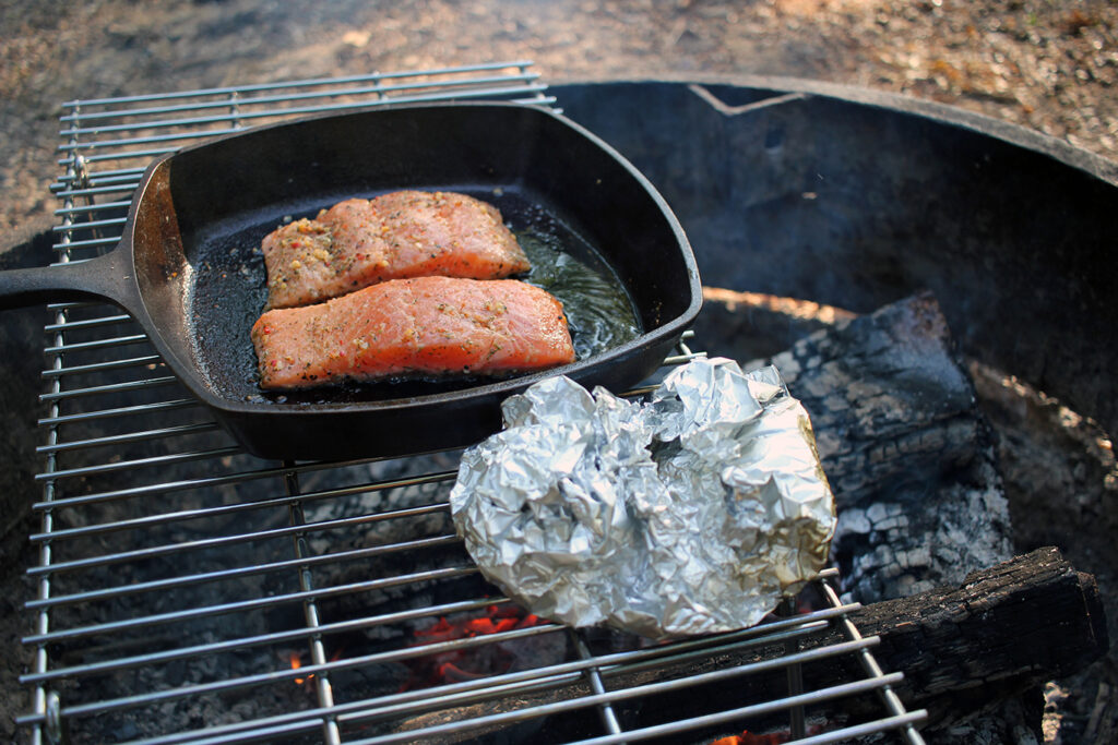 Grilling Salmon & Potatoes Over the Campfire at White Rock Mountain, Arkansas